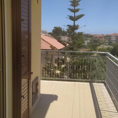 Semesterbostad Casa Vacanze Vista Mare